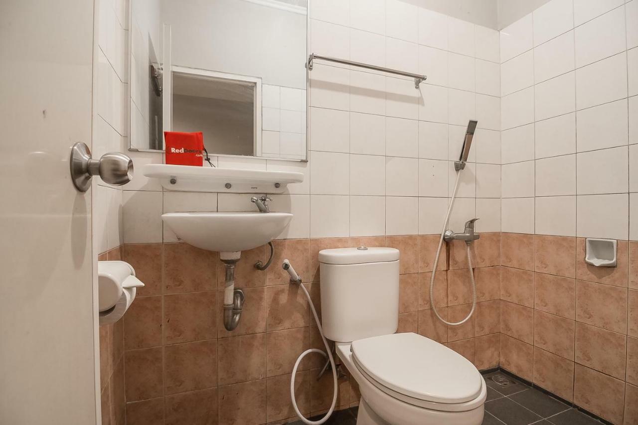 Yehezkiel Hotel Lembang Mitra Reddoorz Exteriér fotografie