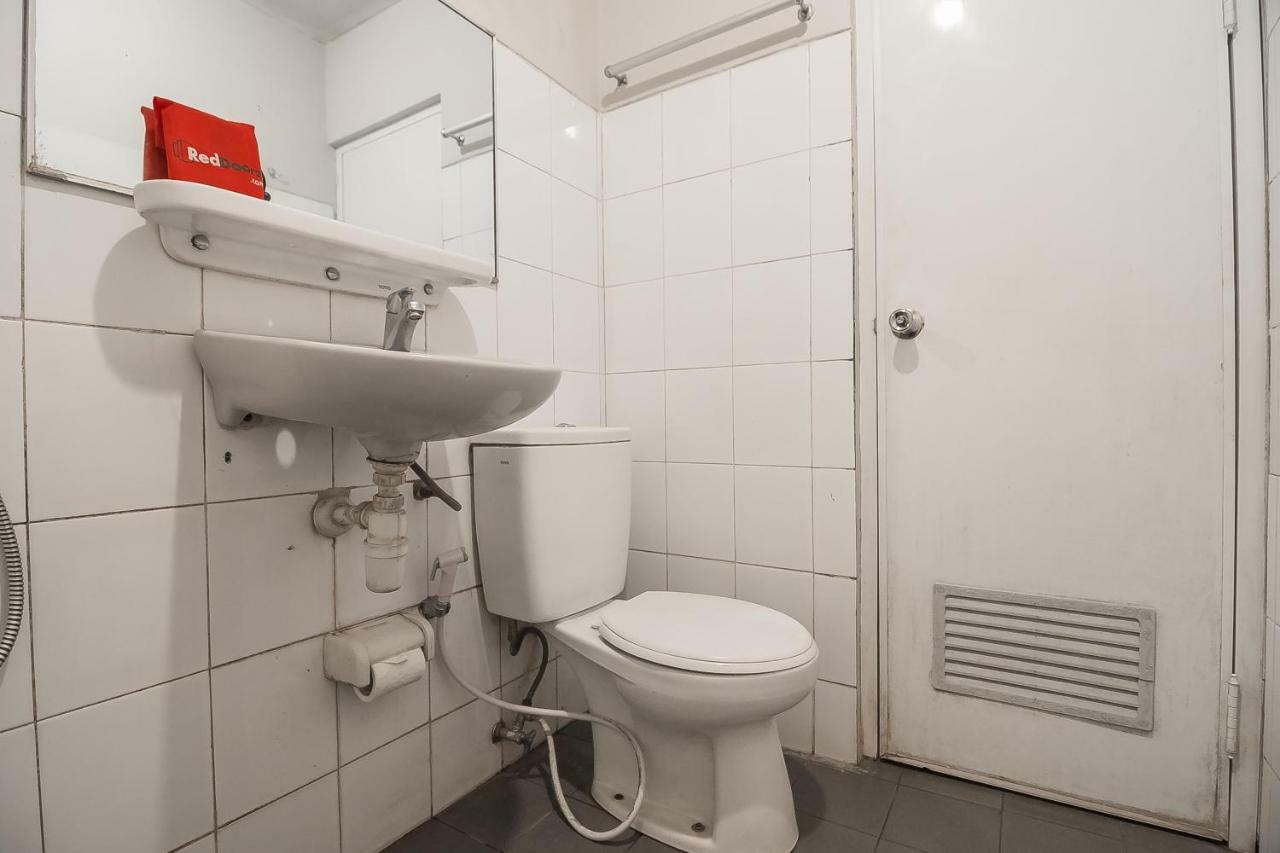 Yehezkiel Hotel Lembang Mitra Reddoorz Exteriér fotografie