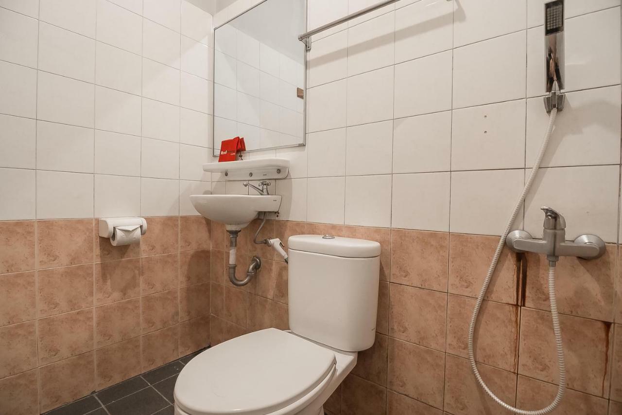 Yehezkiel Hotel Lembang Mitra Reddoorz Exteriér fotografie